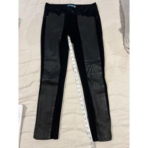Alice And‎ Olivia Women's Black Pants With Leather Stripe Size 4